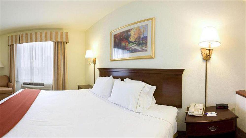 Express And By Ihg Hotel