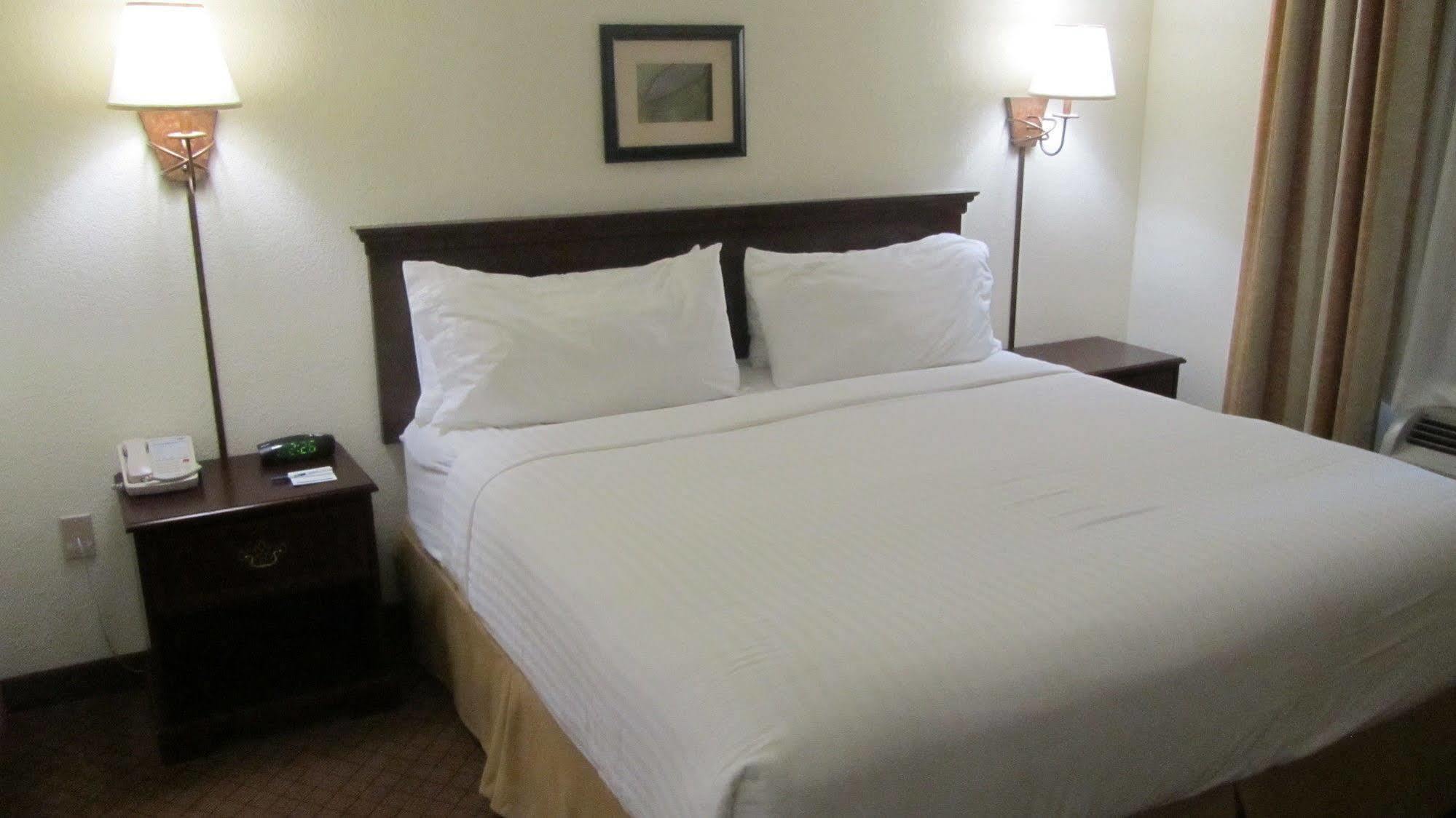 Express And By Ihg 2* Weslaco