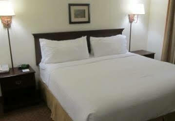 Express And By Ihg Weslaco