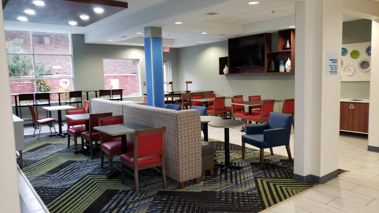 Hotel Express And By Ihg